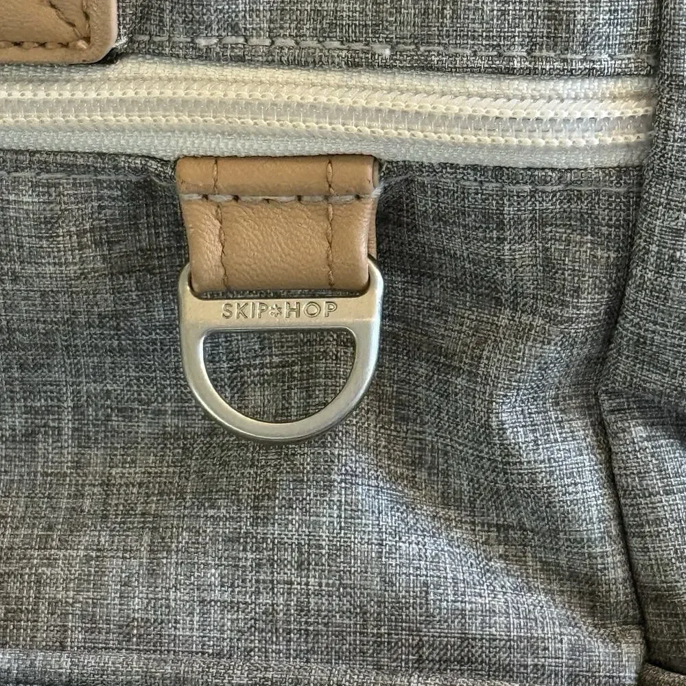 SKIP HOP Signature‎ Dialer Changing Bag Tote w/Changing Pad Textured Grey